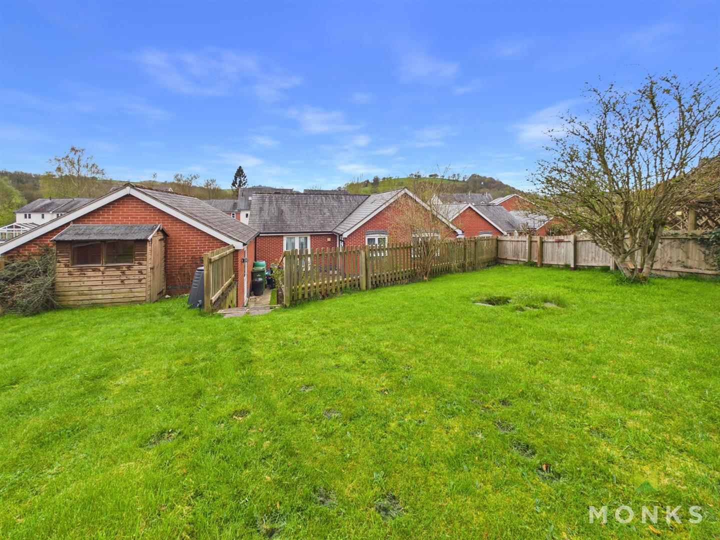 19 Maes Myllin, Llanfyllin, SY22 5DQ For Sale